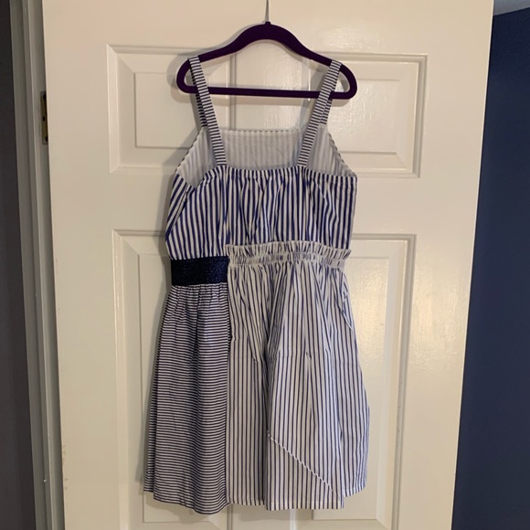 Striped dress - Picture 4 of 4